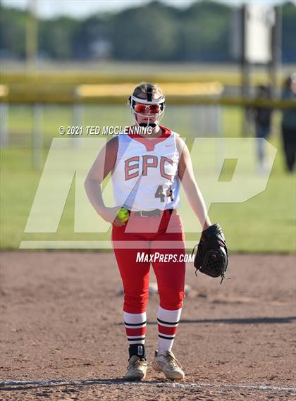 Thumbnail 1 in East Poinsett County vs Quitman (AAA 2A State Playoff 1st Round) photogallery.