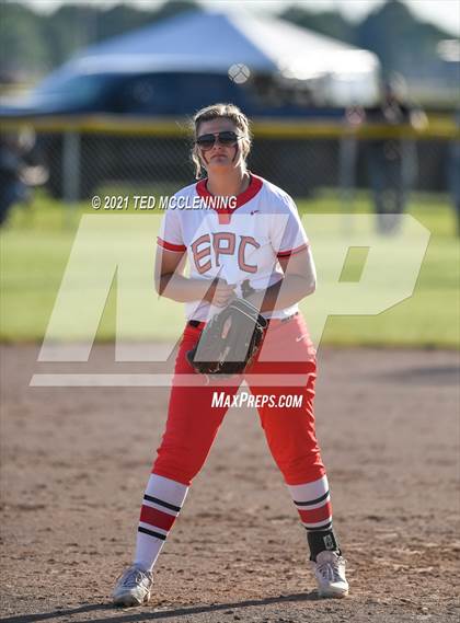 Thumbnail 3 in East Poinsett County vs Quitman (AAA 2A State Playoff 1st Round) photogallery.