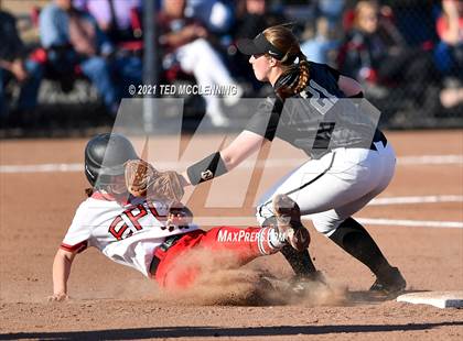 Thumbnail 2 in East Poinsett County vs Quitman (AAA 2A State Playoff 1st Round) photogallery.