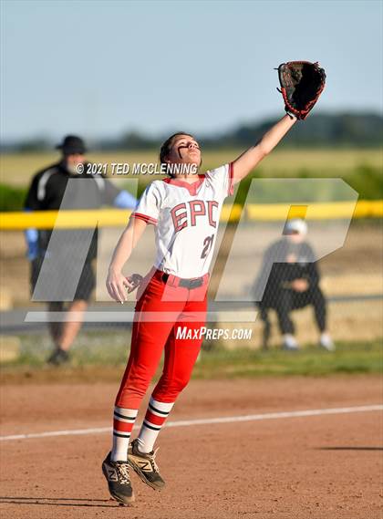 Thumbnail 3 in East Poinsett County vs Quitman (AAA 2A State Playoff 1st Round) photogallery.