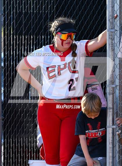 Thumbnail 2 in East Poinsett County vs Quitman (AAA 2A State Playoff 1st Round) photogallery.