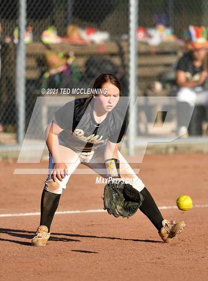 Thumbnail 3 in East Poinsett County vs Quitman (AAA 2A State Playoff 1st Round) photogallery.