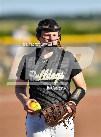 Thumbnail 1 in East Poinsett County vs Quitman (AAA 2A State Playoff 1st Round) photogallery.