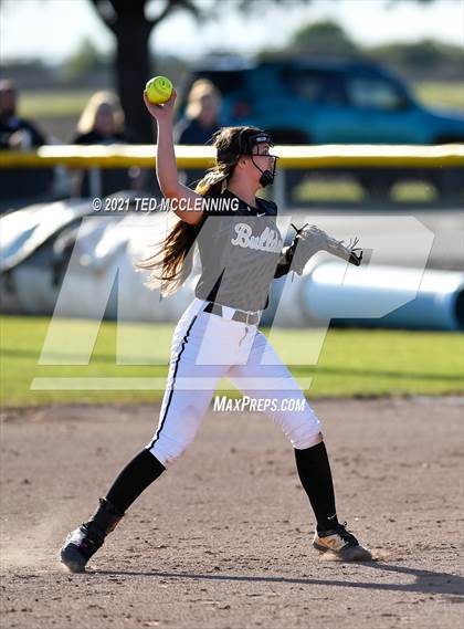 Thumbnail 2 in East Poinsett County vs Quitman (AAA 2A State Playoff 1st Round) photogallery.