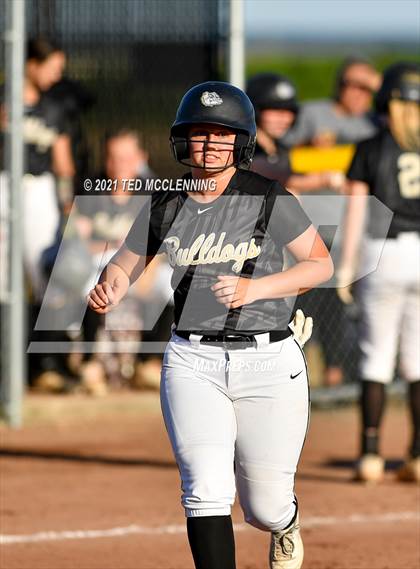 Thumbnail 3 in East Poinsett County vs Quitman (AAA 2A State Playoff 1st Round) photogallery.
