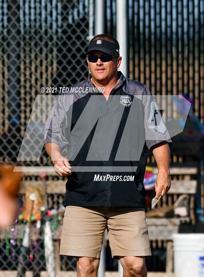 Thumbnail 3 in East Poinsett County vs Quitman (AAA 2A State Playoff 1st Round) photogallery.
