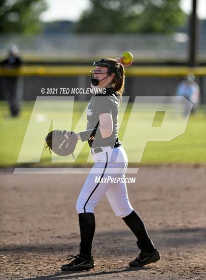 Thumbnail 2 in East Poinsett County vs Quitman (AAA 2A State Playoff 1st Round) photogallery.