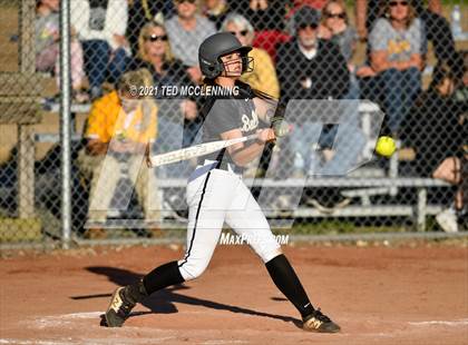 Thumbnail 3 in East Poinsett County vs Quitman (AAA 2A State Playoff 1st Round) photogallery.