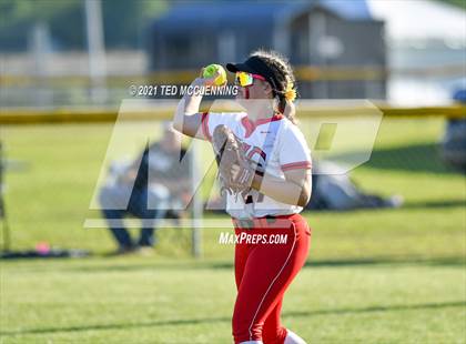 Thumbnail 2 in East Poinsett County vs Quitman (AAA 2A State Playoff 1st Round) photogallery.