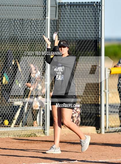Thumbnail 3 in East Poinsett County vs Quitman (AAA 2A State Playoff 1st Round) photogallery.