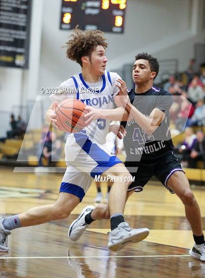 Thumbnail 3 in Brebeuf Jesuit Preparatory vs. Guerin Catholic (IHSAA Class 3A Sectional Round 1) photogallery.