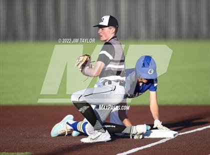 Thumbnail 3 in Huckabay @ Graford photogallery.