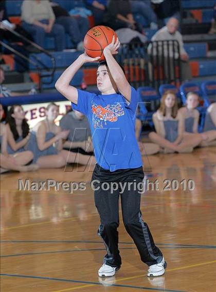 Thumbnail 2 in PORTA vs. Riverton photogallery.