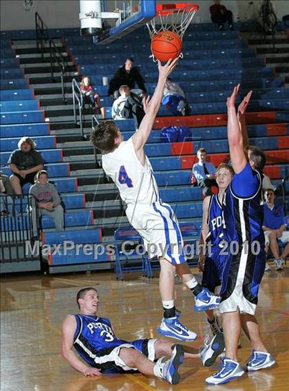 Thumbnail 3 in PORTA vs. Riverton photogallery.