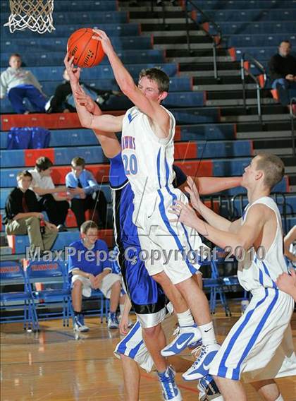 Thumbnail 1 in PORTA vs. Riverton photogallery.