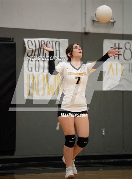 Thumbnail 3 in JV: Enterprise vs Shasta photogallery.