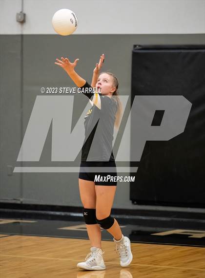 Thumbnail 1 in JV: Enterprise vs Shasta photogallery.