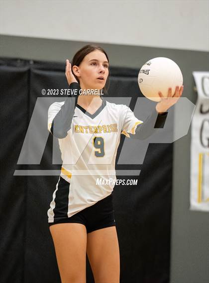 Thumbnail 2 in JV: Enterprise vs Shasta photogallery.