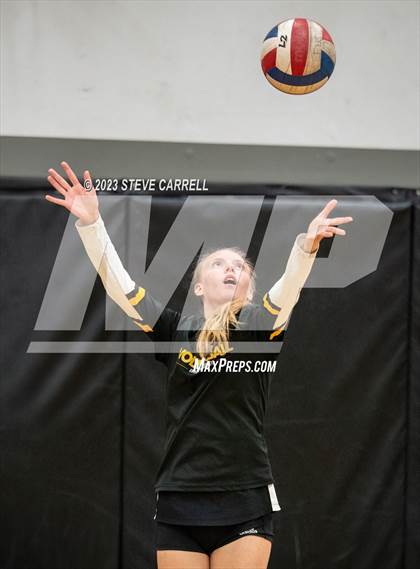 Thumbnail 1 in JV: Enterprise vs Shasta photogallery.