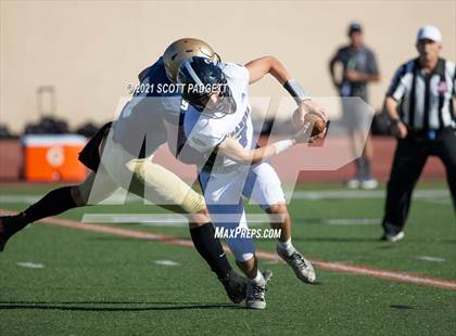Thumbnail 2 in Mater Dei Catholic vs. Ramona (CIF SDS D3 Championship) photogallery.