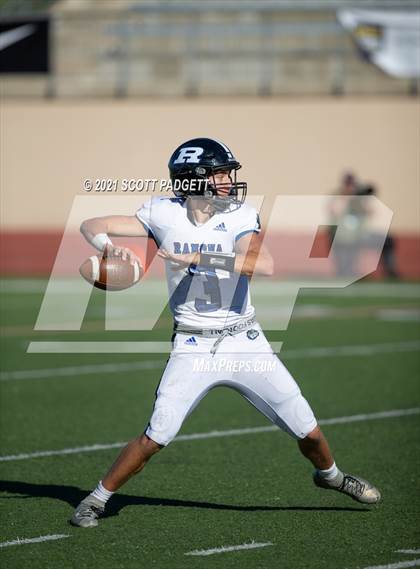 Thumbnail 1 in Mater Dei Catholic vs. Ramona (CIF SDS D3 Championship) photogallery.