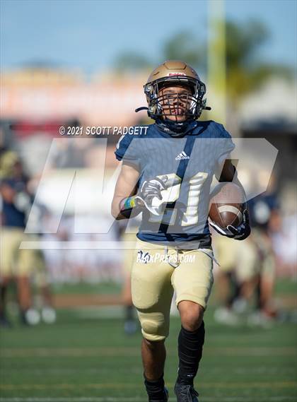 Thumbnail 2 in Mater Dei Catholic vs. Ramona (CIF SDS D3 Championship) photogallery.