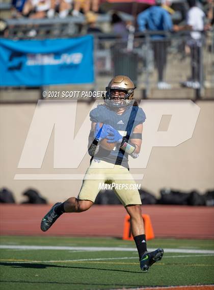 Thumbnail 3 in Mater Dei Catholic vs. Ramona (CIF SDS D3 Championship) photogallery.