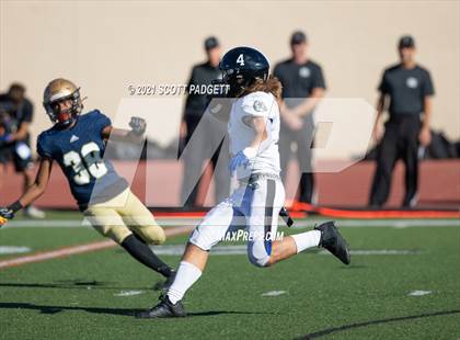 Thumbnail 2 in Mater Dei Catholic vs. Ramona (CIF SDS D3 Championship) photogallery.