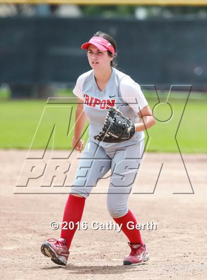 Thumbnail 3 in Ripon vs. Linden (CIF SJS D5 Final) photogallery.