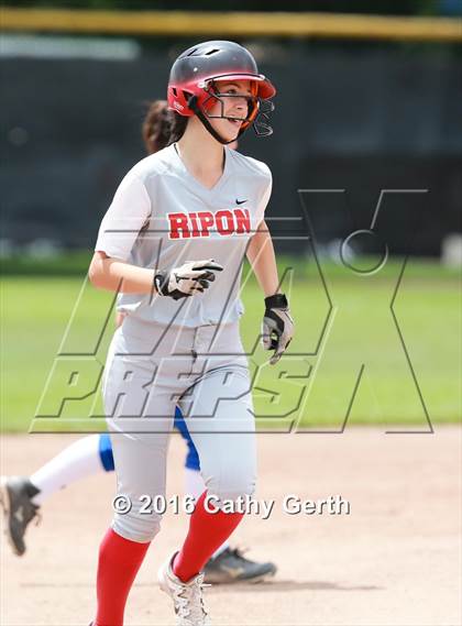 Thumbnail 3 in Ripon vs. Linden (CIF SJS D5 Final) photogallery.