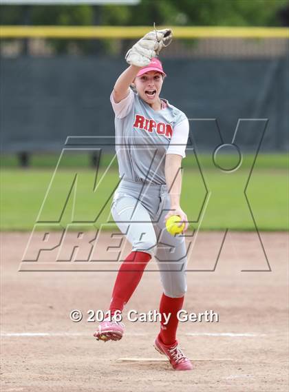 Thumbnail 3 in Ripon vs. Linden (CIF SJS D5 Final) photogallery.