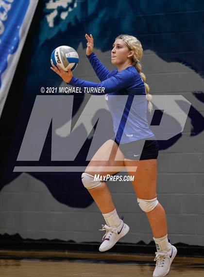 Thumbnail 1 in Parma vs Sugar-Salem (3A State Final)  photogallery.