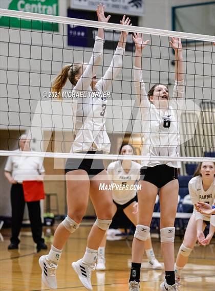 Thumbnail 3 in Parma vs Sugar-Salem (3A State Final)  photogallery.