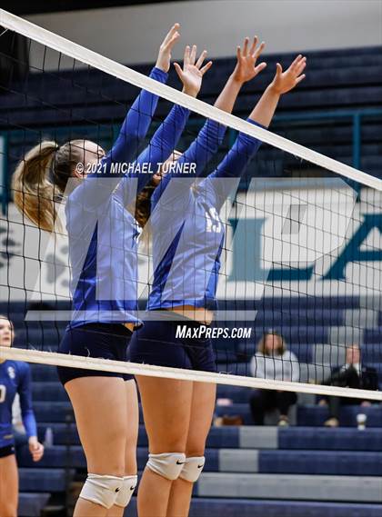 Thumbnail 3 in Parma vs Sugar-Salem (3A State Final)  photogallery.