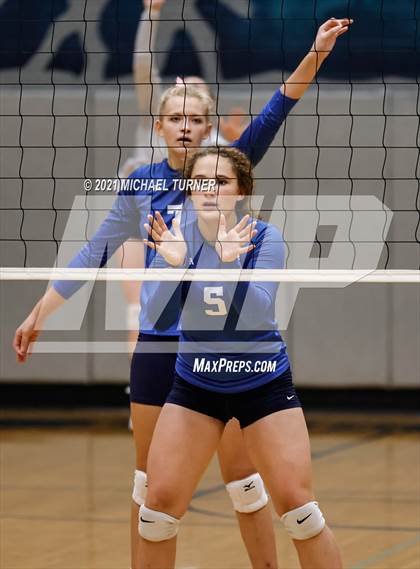Thumbnail 1 in Parma vs Sugar-Salem (3A State Final)  photogallery.
