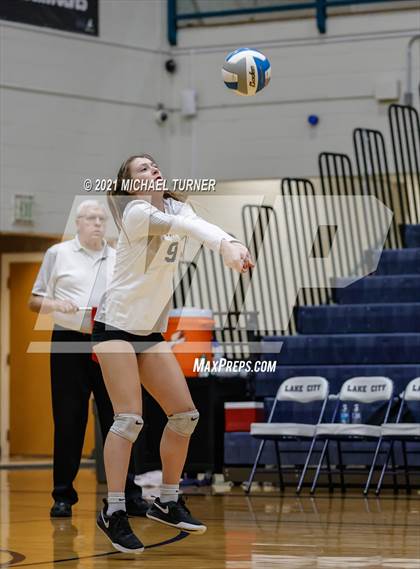 Thumbnail 1 in Parma vs Sugar-Salem (3A State Final)  photogallery.