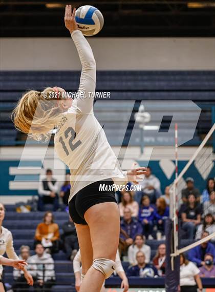 Thumbnail 1 in Parma vs Sugar-Salem (3A State Final)  photogallery.