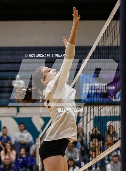 Thumbnail 2 in Parma vs Sugar-Salem (3A State Final)  photogallery.