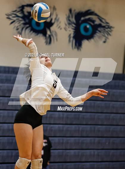 Thumbnail 1 in Parma vs Sugar-Salem (3A State Final)  photogallery.