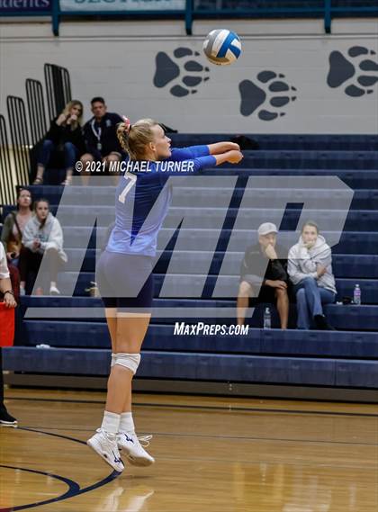 Thumbnail 2 in Parma vs Sugar-Salem (3A State Final)  photogallery.