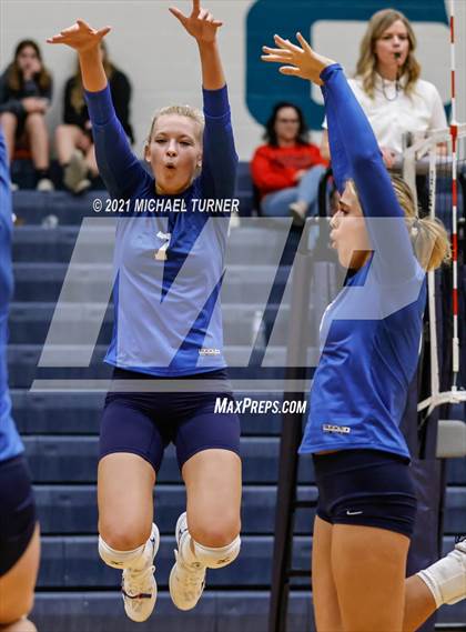 Thumbnail 3 in Parma vs Sugar-Salem (3A State Final)  photogallery.