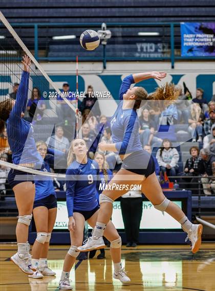 Thumbnail 2 in Parma vs Sugar-Salem (3A State Final)  photogallery.