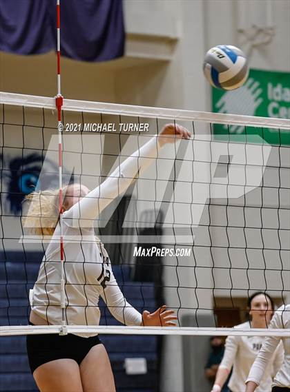 Thumbnail 3 in Parma vs Sugar-Salem (3A State Final)  photogallery.
