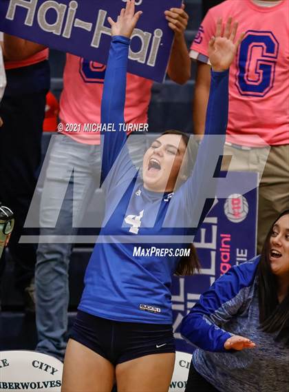 Thumbnail 2 in Parma vs Sugar-Salem (3A State Final)  photogallery.