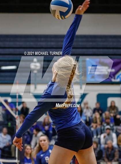 Thumbnail 1 in Parma vs Sugar-Salem (3A State Final)  photogallery.