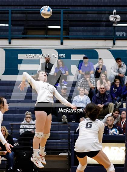Thumbnail 1 in Parma vs Sugar-Salem (3A State Final)  photogallery.