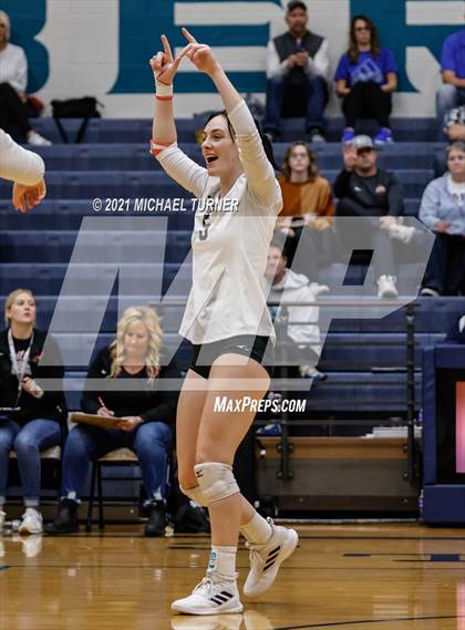Thumbnail 1 in Parma vs Sugar-Salem (3A State Final)  photogallery.