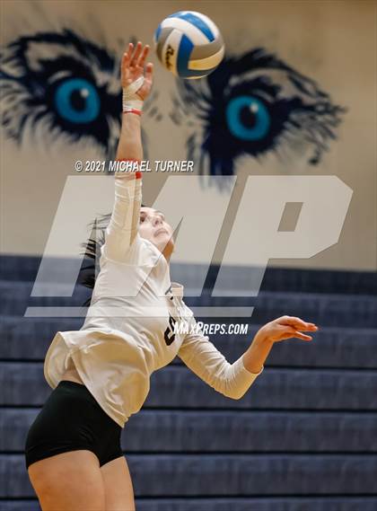 Thumbnail 1 in Parma vs Sugar-Salem (3A State Final)  photogallery.