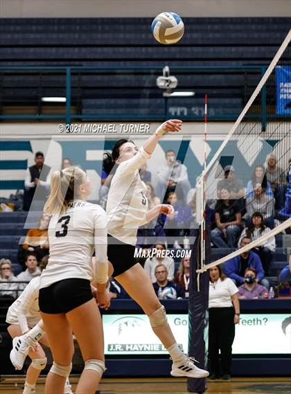 Thumbnail 2 in Parma vs Sugar-Salem (3A State Final)  photogallery.