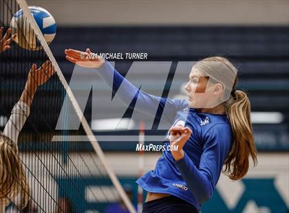 Thumbnail 1 in Parma vs Sugar-Salem (3A State Final)  photogallery.